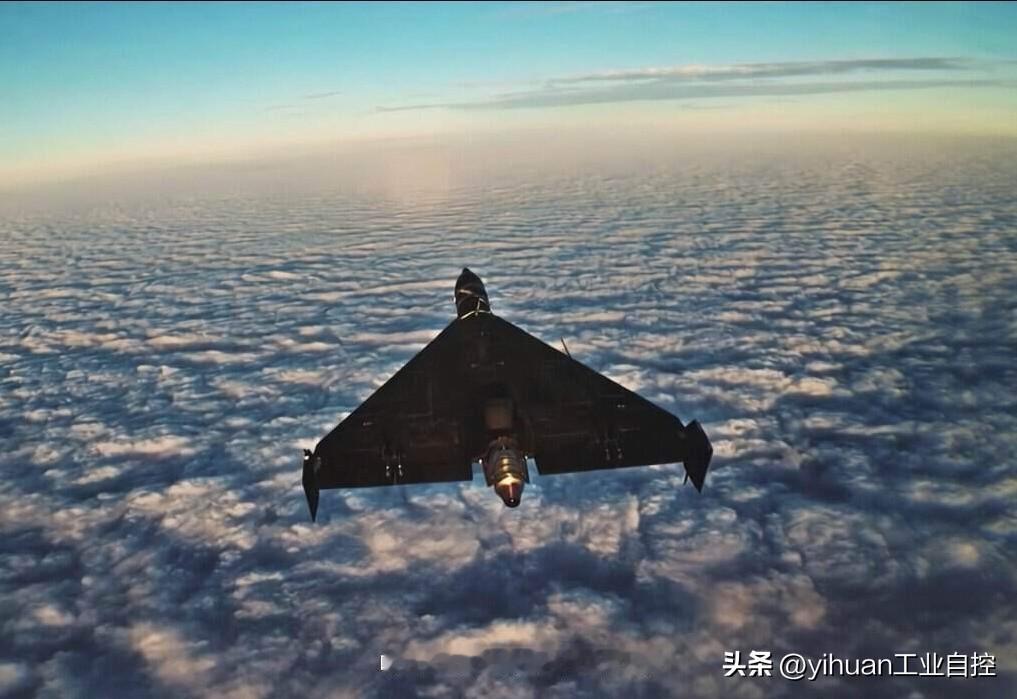 俄军东部集群新闻中心7月1日消息：
     东部集群第五集团军所辖之第55海步