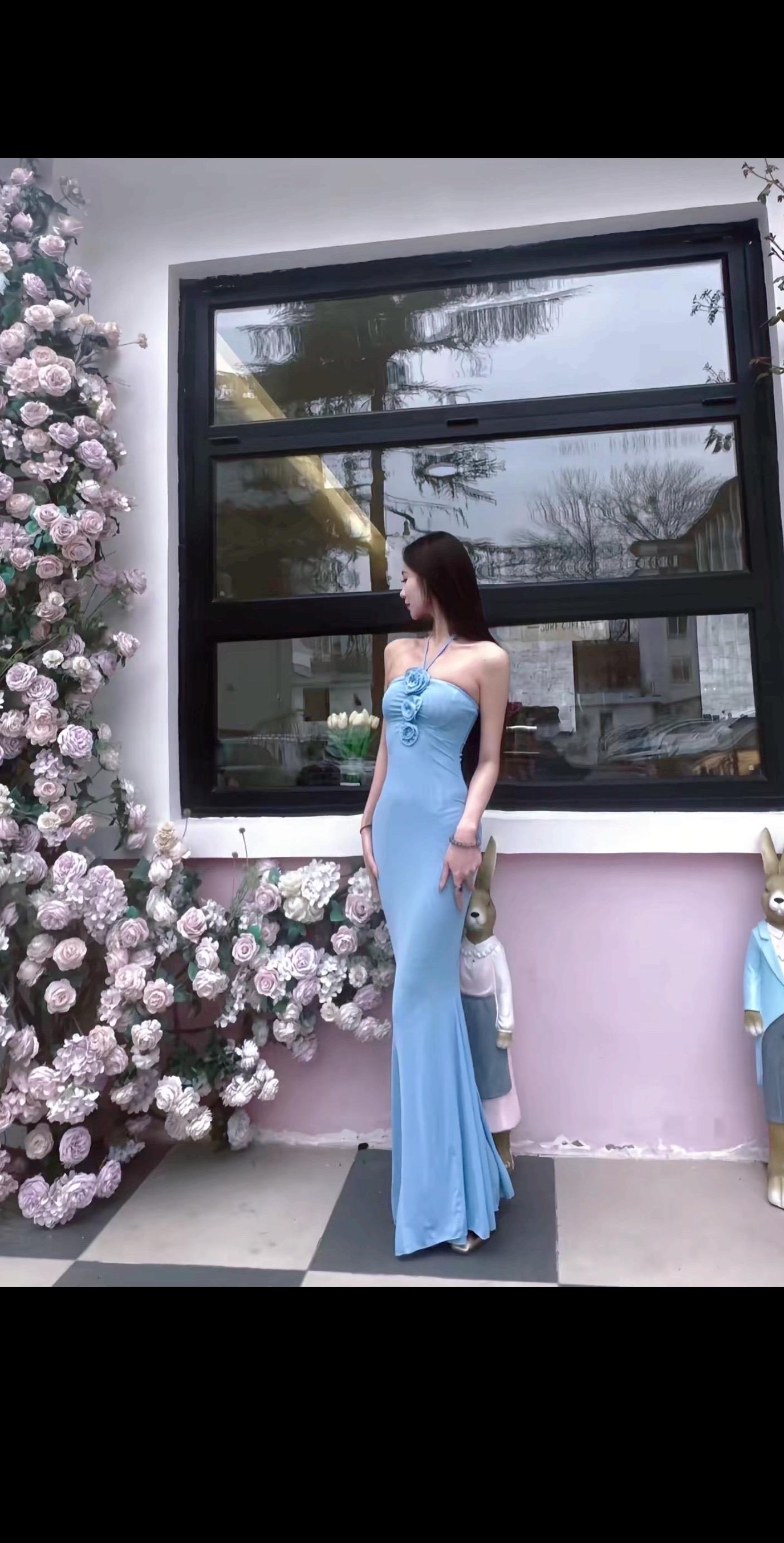 别人都在种麦子，你跑来种玫瑰，你要浪漫，你不要命