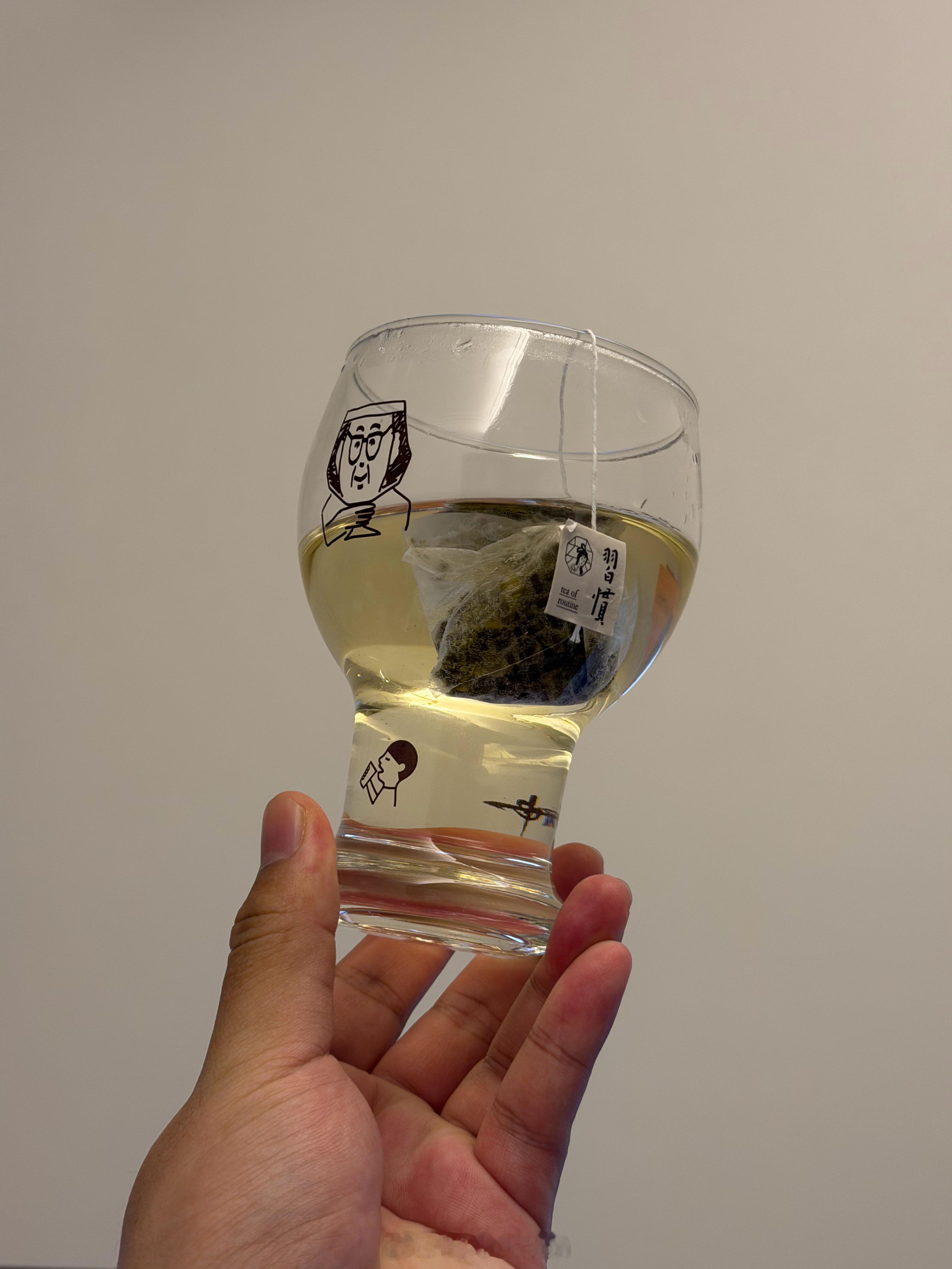 没有后悔入手这个杯子，也想去吃大厨黎子安的餐厅。 