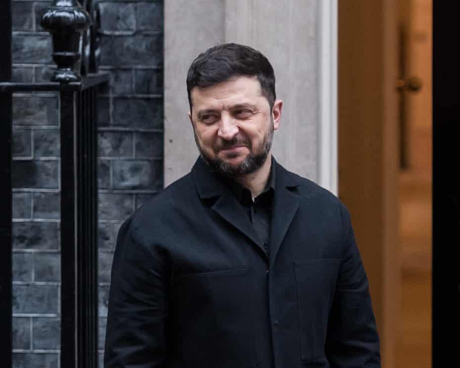 【泽连斯基称，美国希望乌克兰从顿巴斯撤军并建立“自由经济区”】

英国《卫报》官