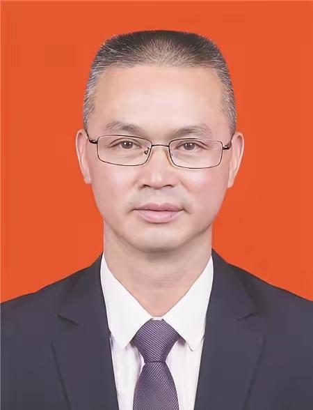 1997年，19岁战士为救人而牺牲，父母几度昏厥，可谁料20年后，战士母亲病逝，