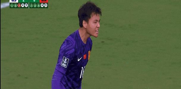 24扑救0丢球，U23杀进四强
 
390分钟没让球进过一次网，李昊把球门焊死。