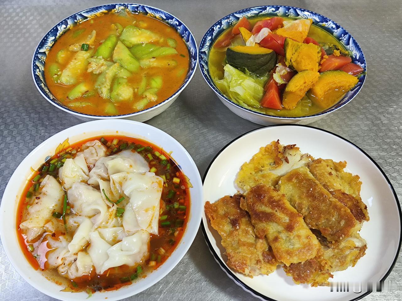 五月十七日的午餐分享来啦！我做了两菜一汤一主食，有素烧丝瓜，有自己包的煮红油抄手