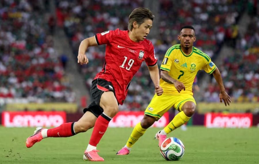 一场1-0大冷！世界杯已有13队出线，亚洲至今0队，韩国意外掉第3

北京时间6