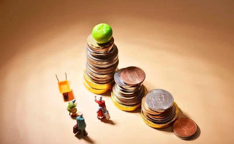 2023年，人均收入涨5.1%，CPI却涨2.5%。
你猜实际购买力增了多少？