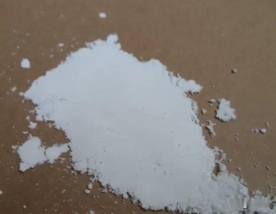 全网最离谱“毒枭”！四川男子靠冰糖冒充毒品带货，卷翻毒圈，结局出人意料

谁能想