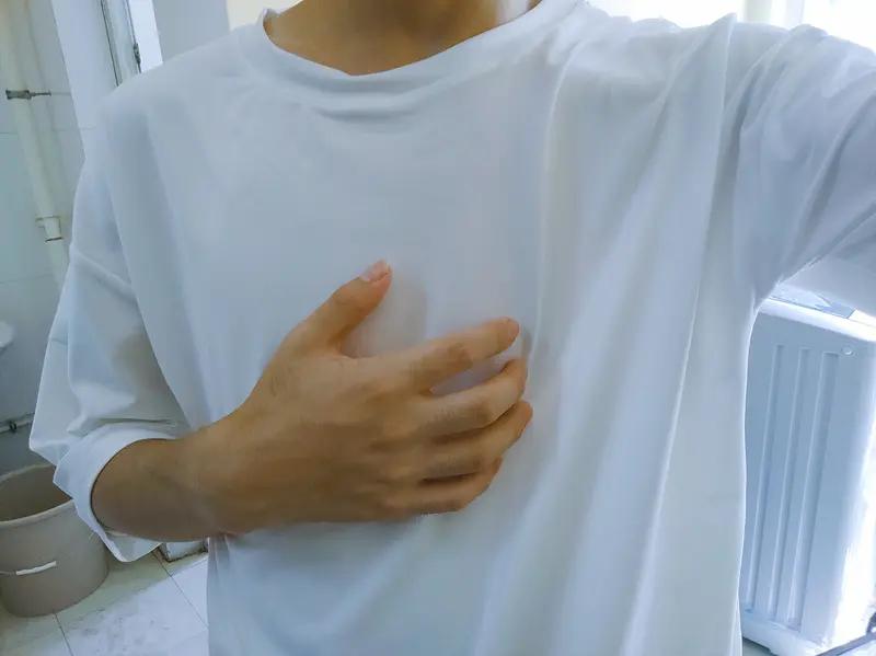 14岁儿子胸口“闷得像有人坐着”，医生一句话，所有家长都该警醒！

作为父亲，我
