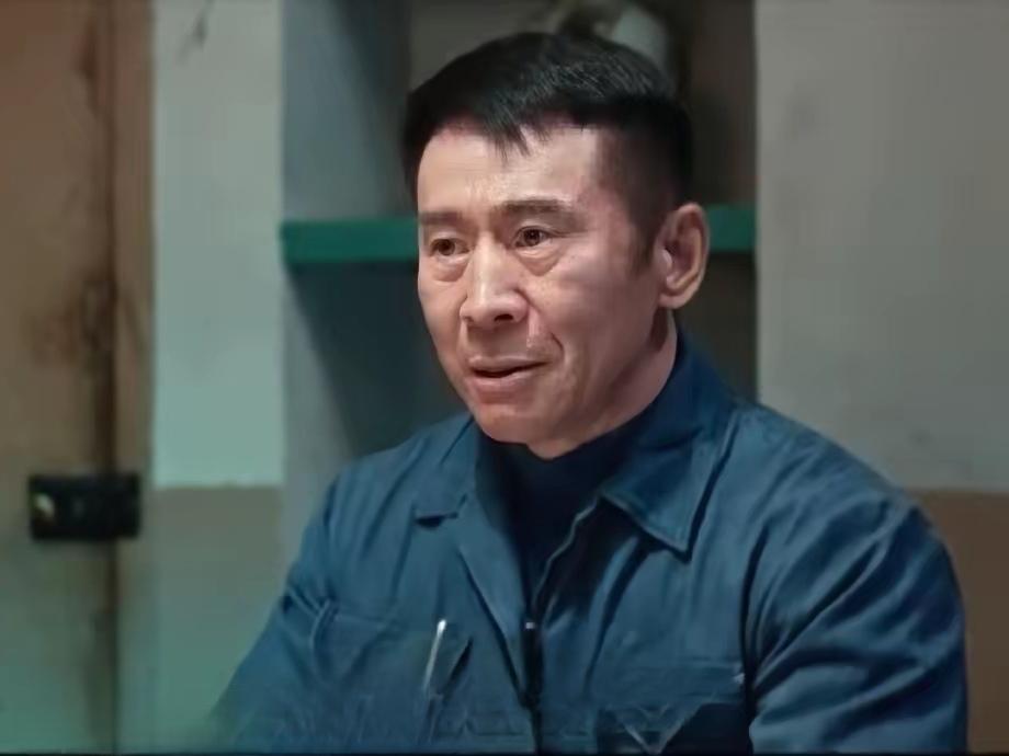 追剧《依依向北风》，我对盛必捷这个人物的设定十分不理解。
       在“文革