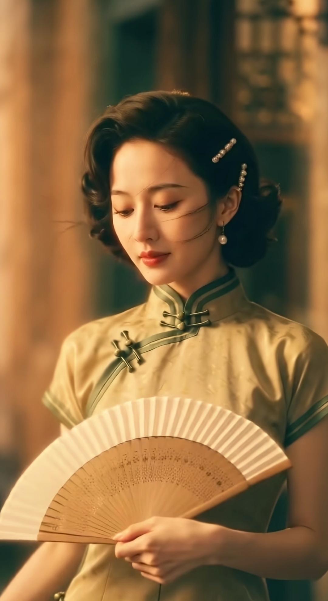 三十岁之后，真正的成熟：
不再渴望轰轰烈烈，
只喜欢平安、安稳、平静。
不纠结过
