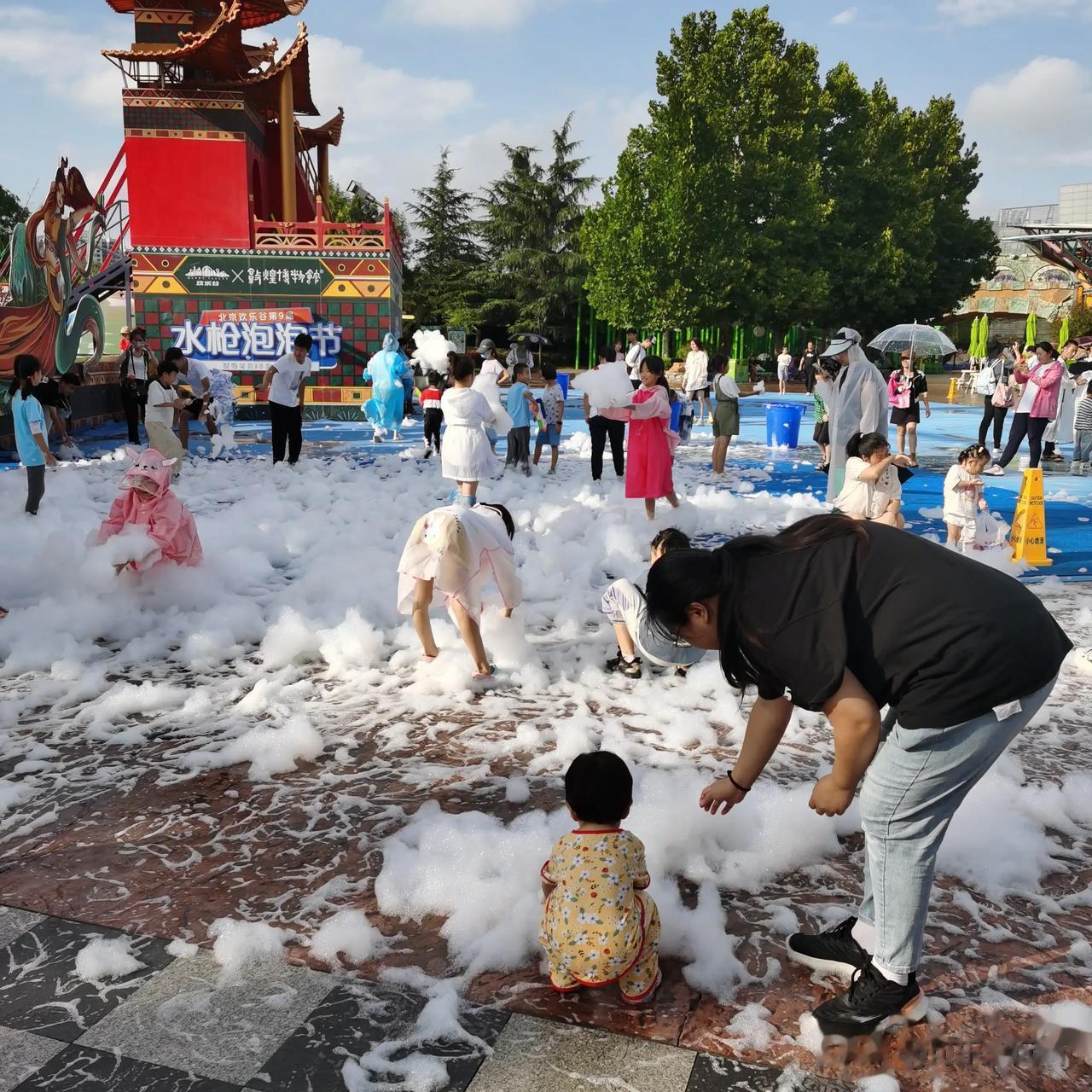  
终于告别了夏日炎炎，迎来了秋高气爽的季节，还不出游更待何时☀今天给大家推荐8