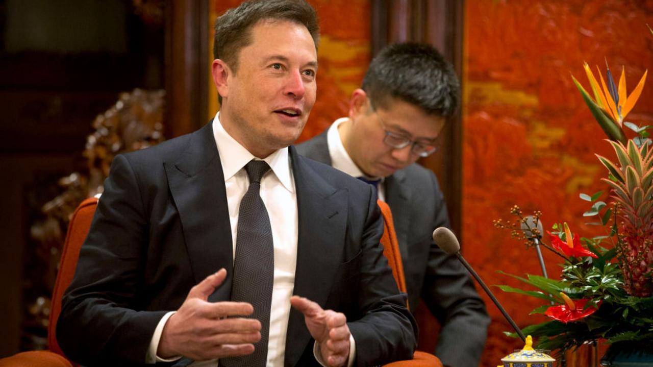 中国火箭回收成功后，马斯克终于发声。

近日，我国的长征十号乙运载火箭成功实现回