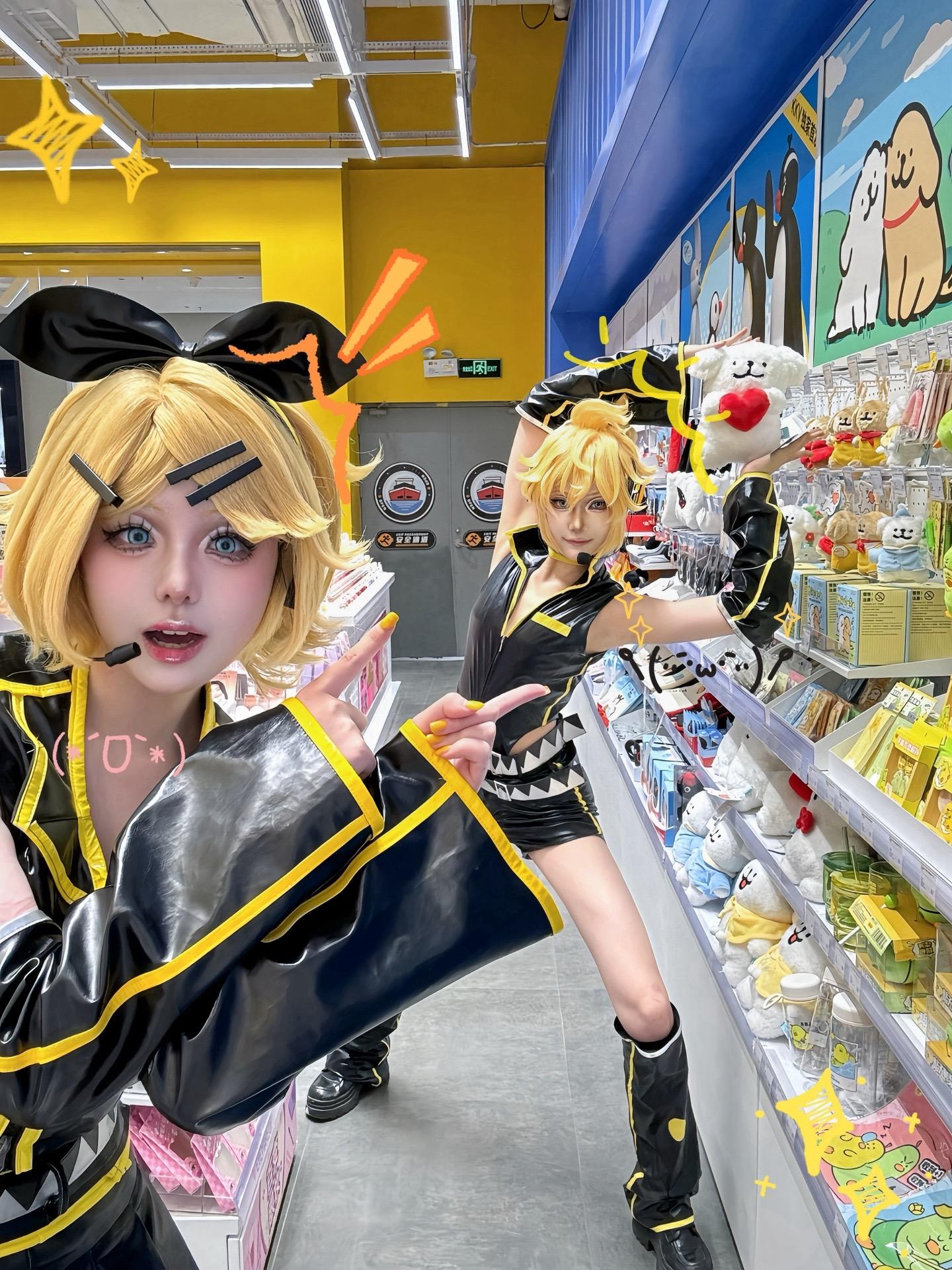 今天是61(((o(*ﾟ▽ﾟ*)o)))双子来惹(>^ω^<)