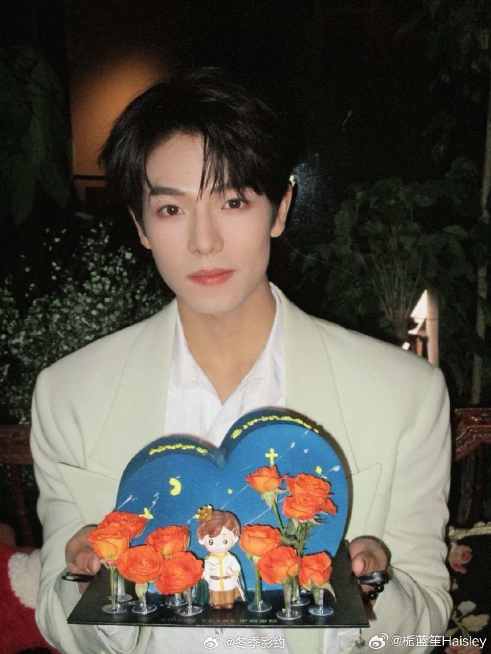 曾辉看着就劲劲的 活动上的曾辉状态好到让人想夸，身形紧实有型，那股子劲劲的感觉特