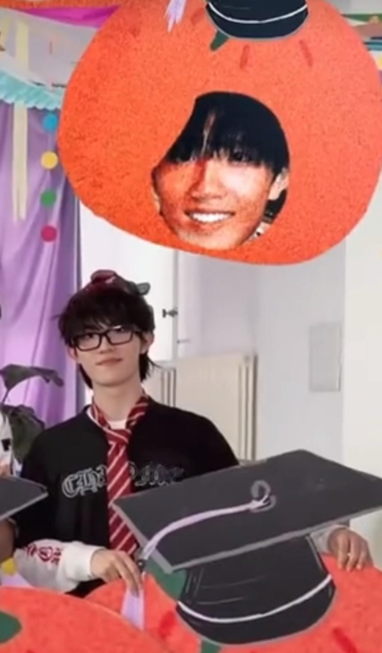 吓哭了 