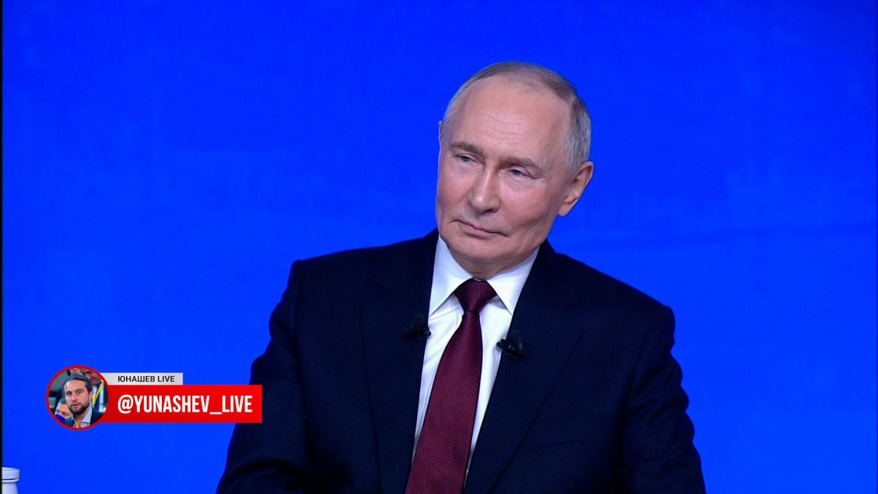 今天我用了四个半小时听总统讲话。可惜的是，我没能提问，但这反而让我更加认真地聆听