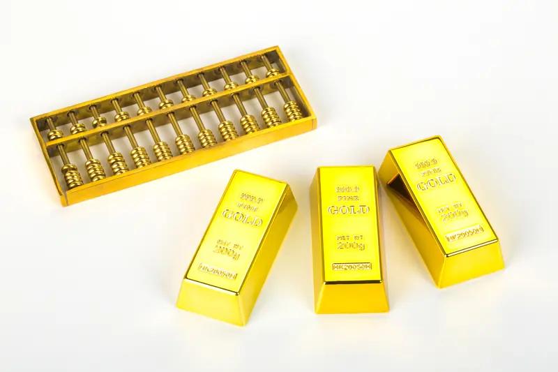 黄金积存利率下调，这对黄金市场影响还真不好说。近期金价一路狂飙，突破5500美元