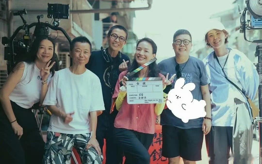 舒淇谈女孩的影像风格舒淇能叫出每一只熊猫的名字 舒淇的《女孩》今天正式上映了，从