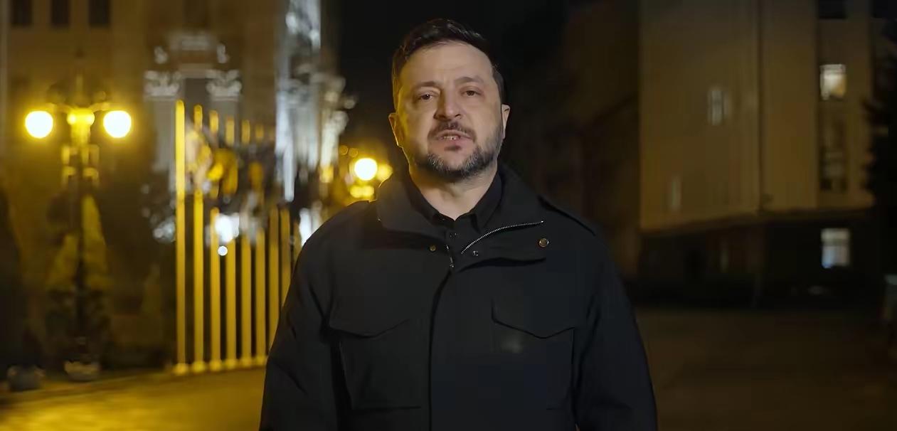 乌克兰消息；
北京时间今天下午4点20分；乌克兰总统泽连斯基在推特发文；他说；自