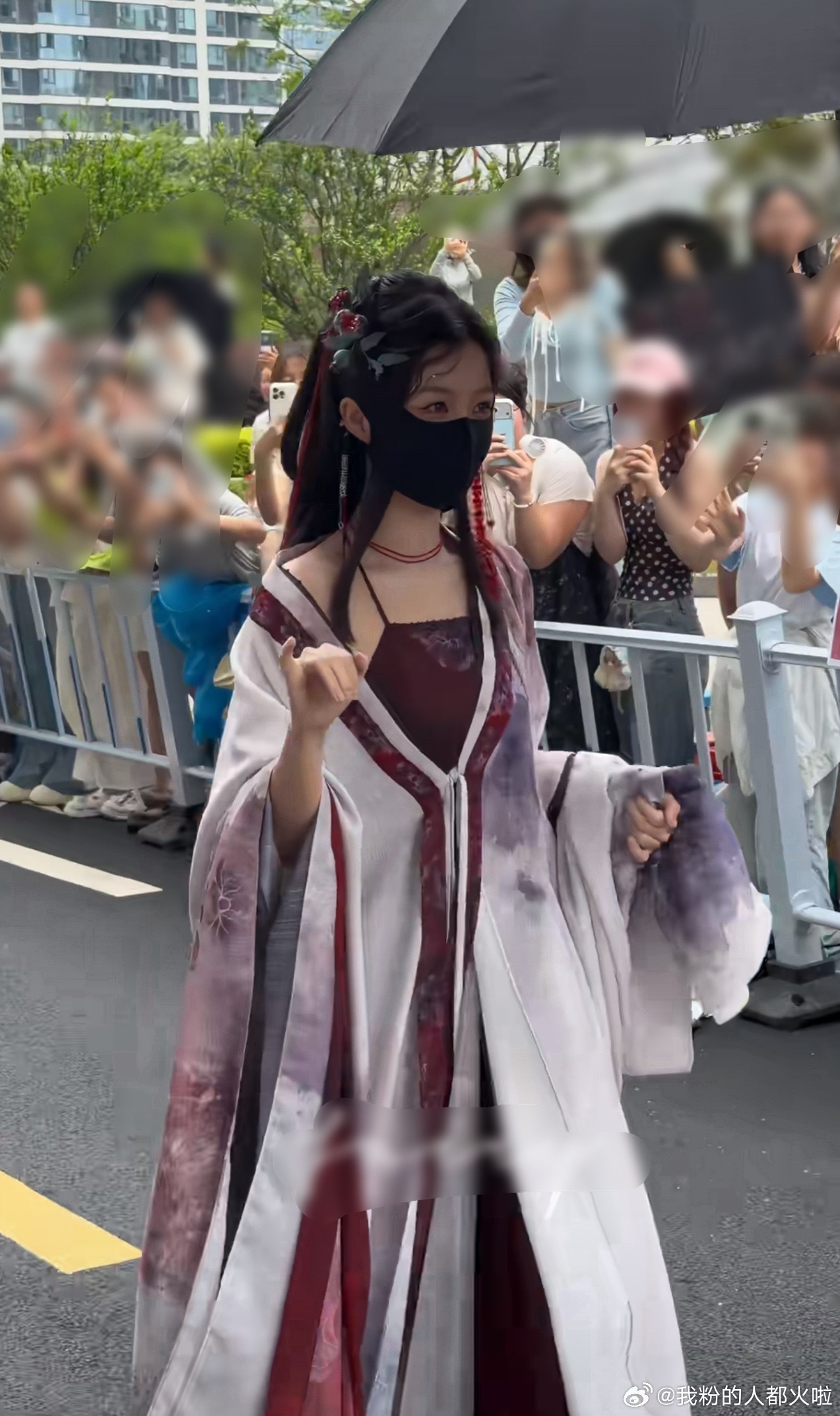 虞书欣《念相思》的蚌精妆造被网友说好像岳雨婷。。。虞书欣侯明昊念相思开机路透