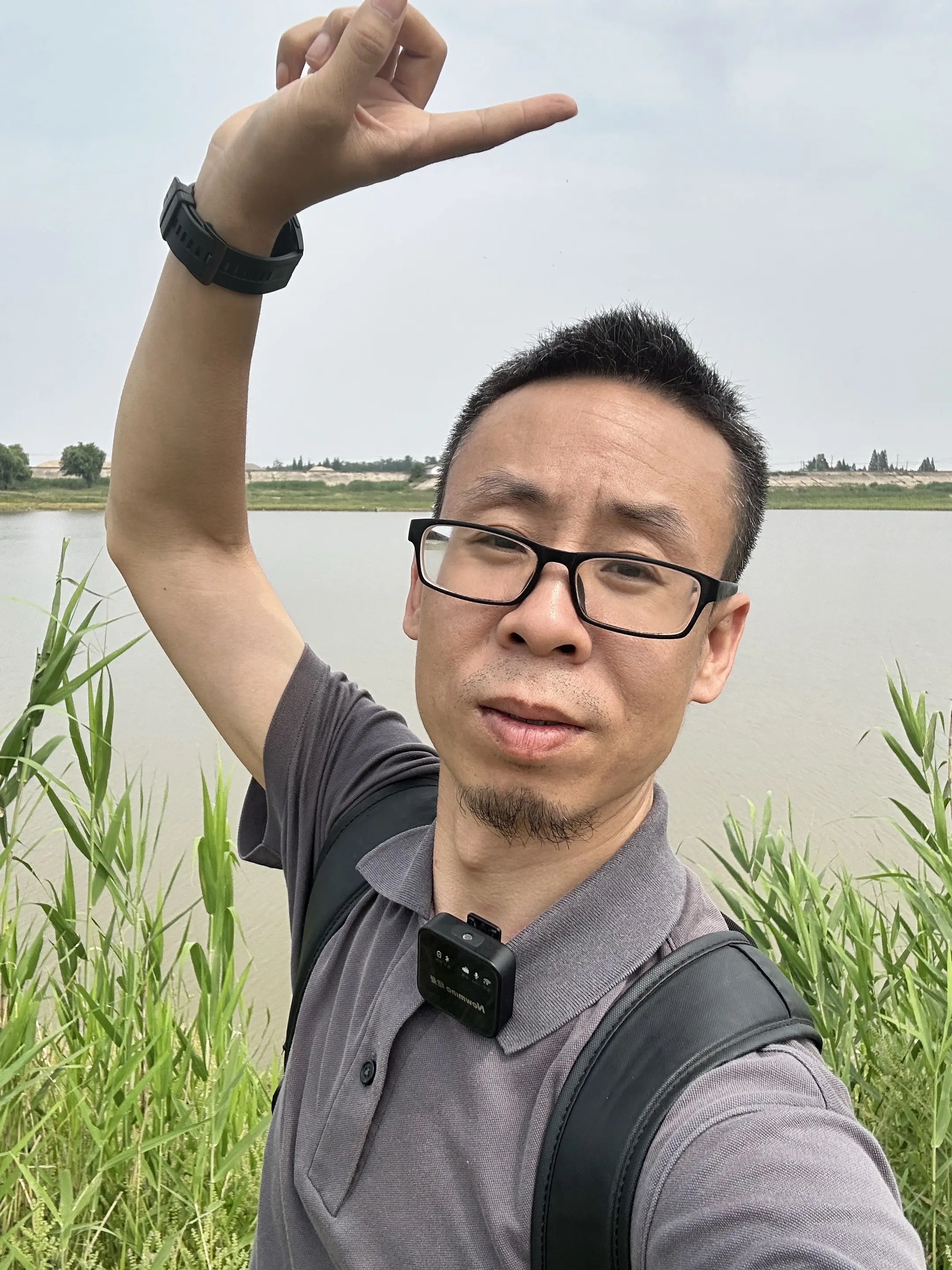 1. 追人一定要追好看的，被好看的拒绝了还能想通。要是自降要求追丑的...