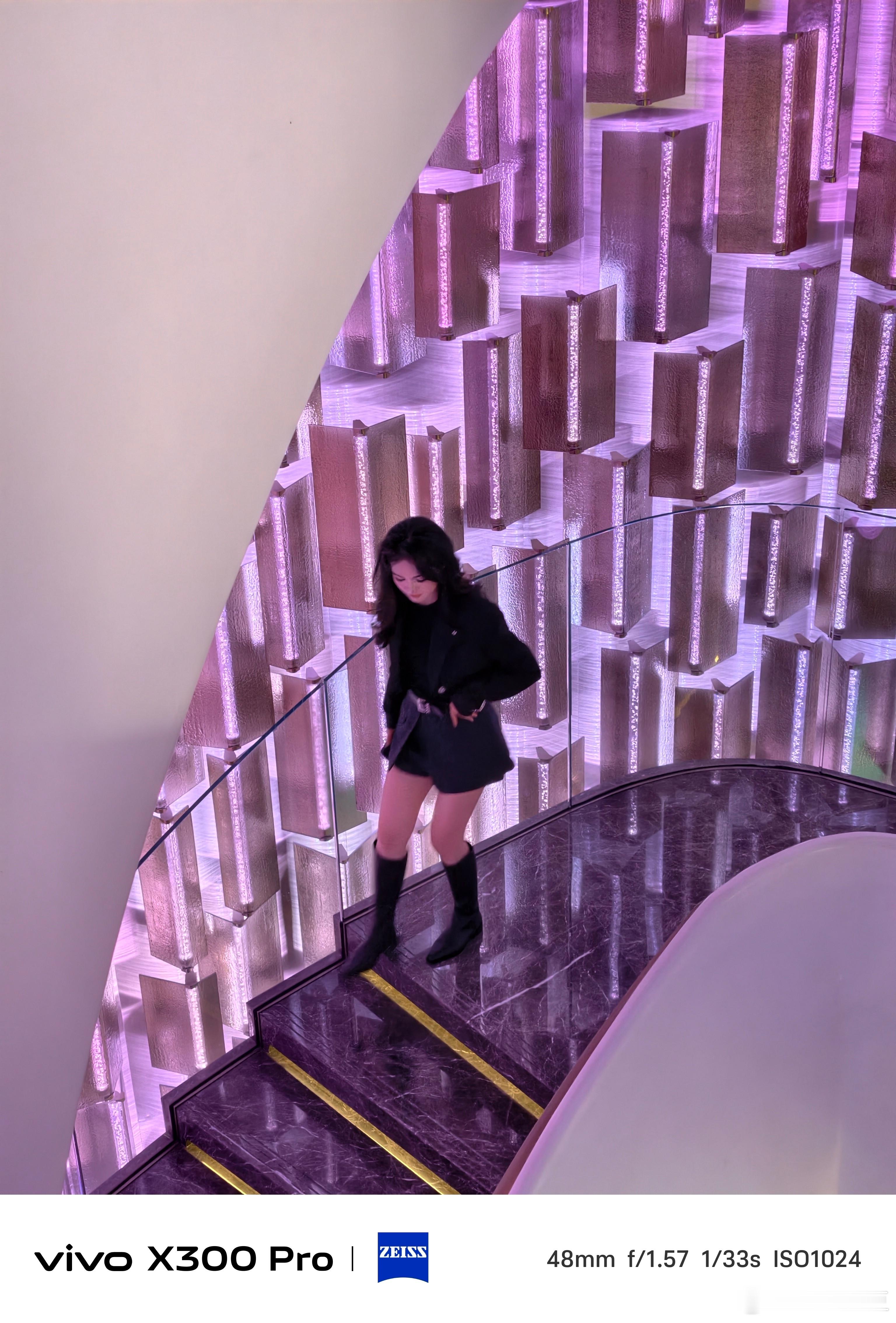 来自我姐妹给我拍的氛围感快夸她技术好！！！ 深圳