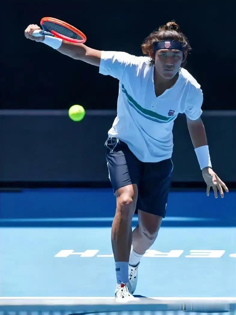 2024澳大利亚网球公开赛1月15日(第二比赛日)，张之臻登场，CCTV5直播。