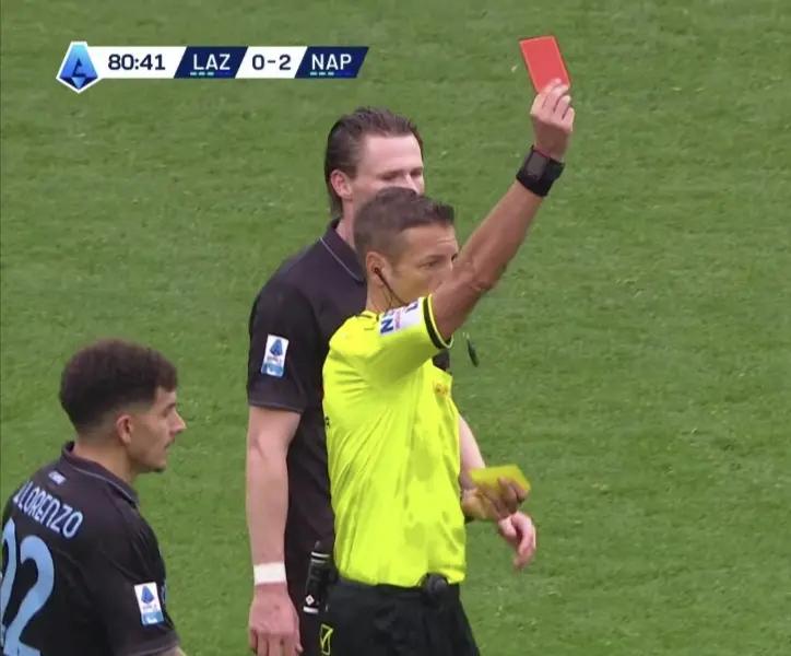【那不勒斯赢得了三张红牌之战】那不勒斯主场迎战拉齐奥，必须拿到这三分，否则有掉队