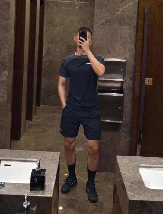 穿衣太显瘦，瞬间细🐶