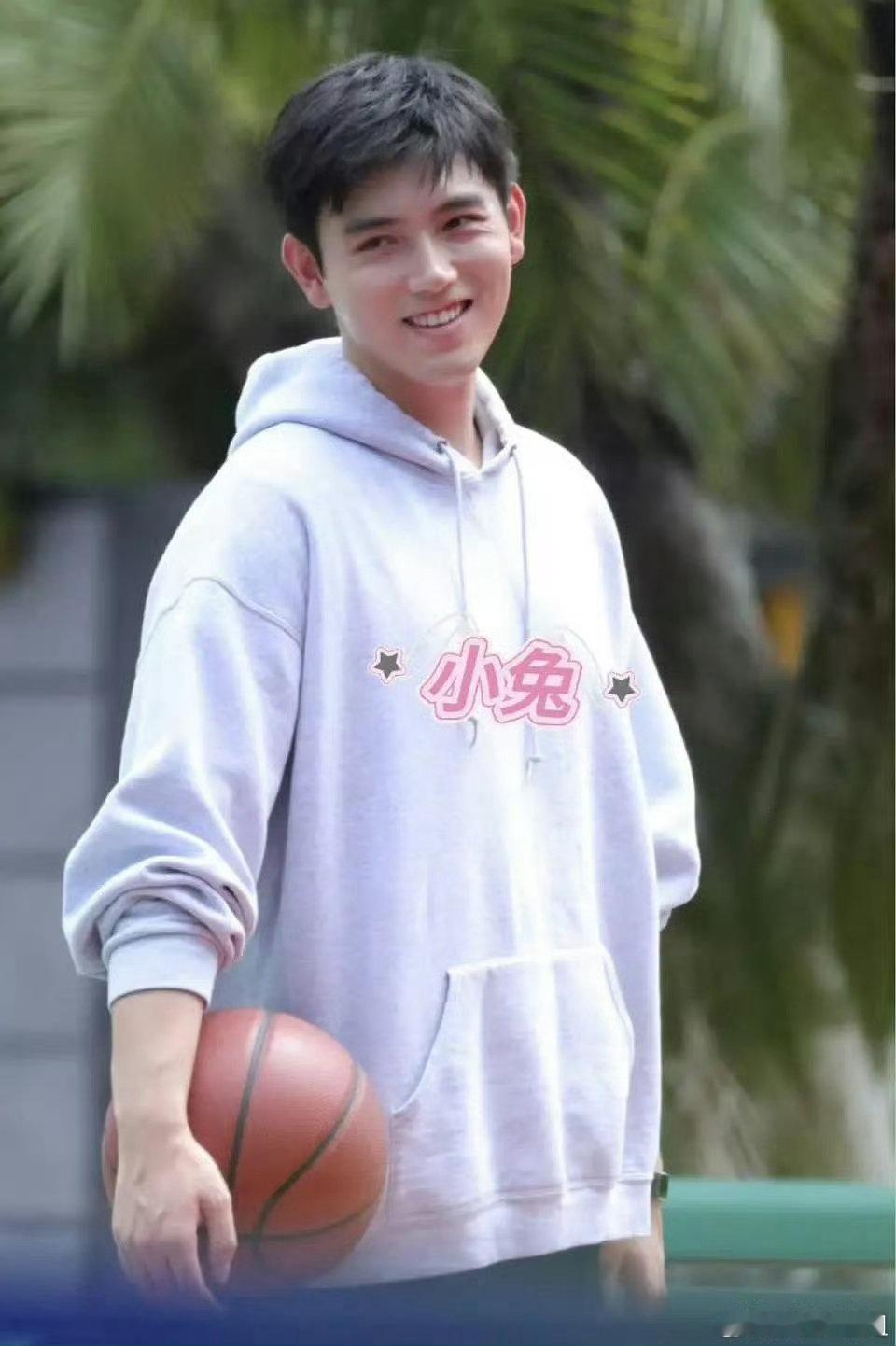 陈飞宇张子枫cp感张子枫长发以为内娱上新了被河清海晏同框路透狠狠戳中！张子枫长发