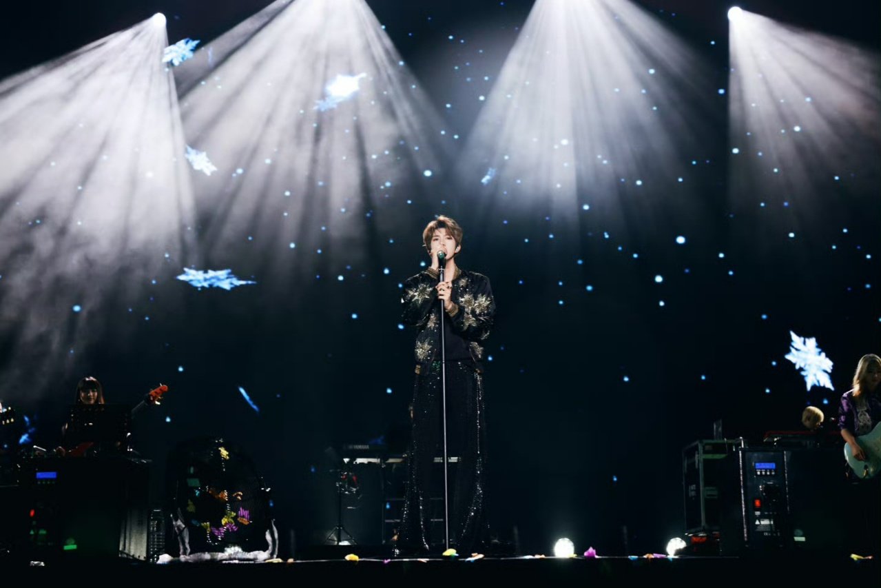 王源音乐以幸福的形状靠近王源三个泡泡exclusiveset 特别幸福的福州，我