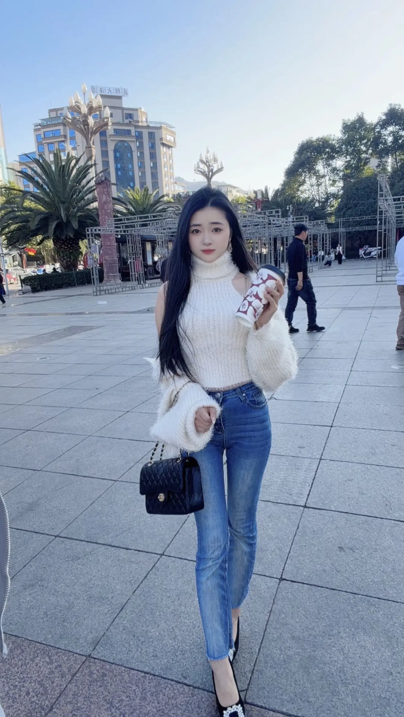 奶茶一杯快乐加倍