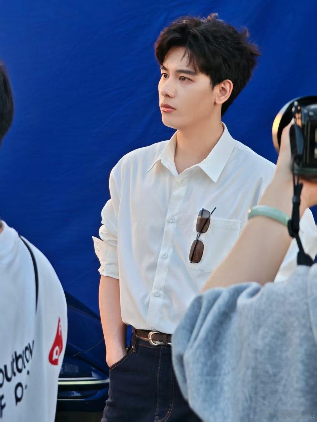 在深圳偶遇胡先煦，我的哑巴新郎，白衬衫墨镜也太有人夫感了！！