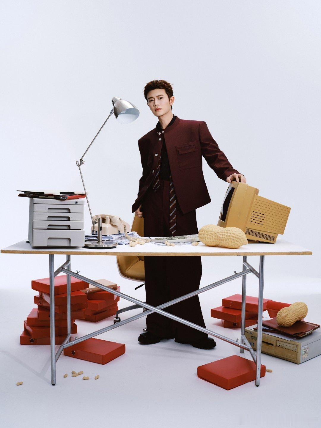 任嘉伦任嘉伦崂山品牌代言人  我喜欢山东青岛，不是因为它有多繁华而是因为我喜欢的