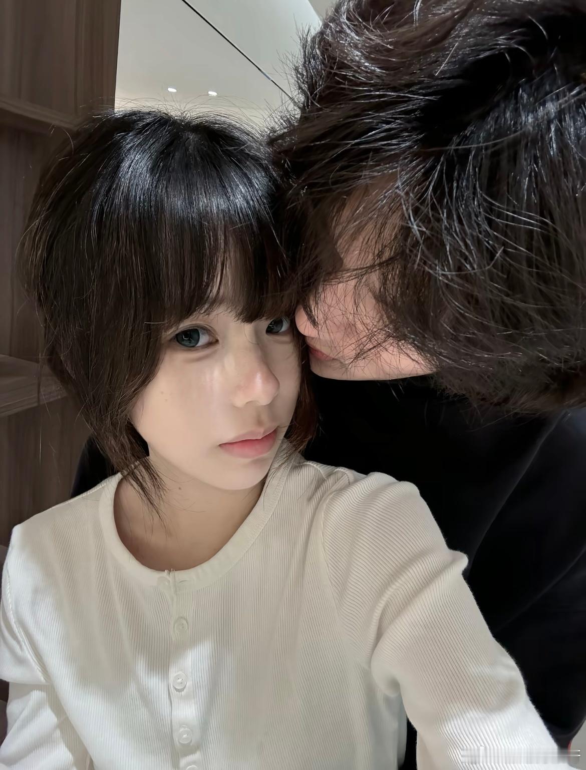 终于见到了每天隔着屏幕聊天的男孩了 