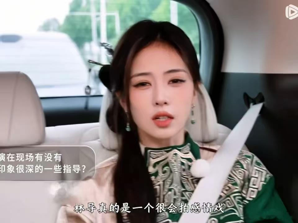 白鹿表白林玉芬白鹿丞磊夸林玉芬奔跑吧跑男节目里白鹿主动向林玉芬导演表达认可，丞磊