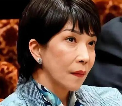 中国对日本，既不学美国，也不学俄罗斯，更不学以色列，明目张胆的开战，中国不开枪炮