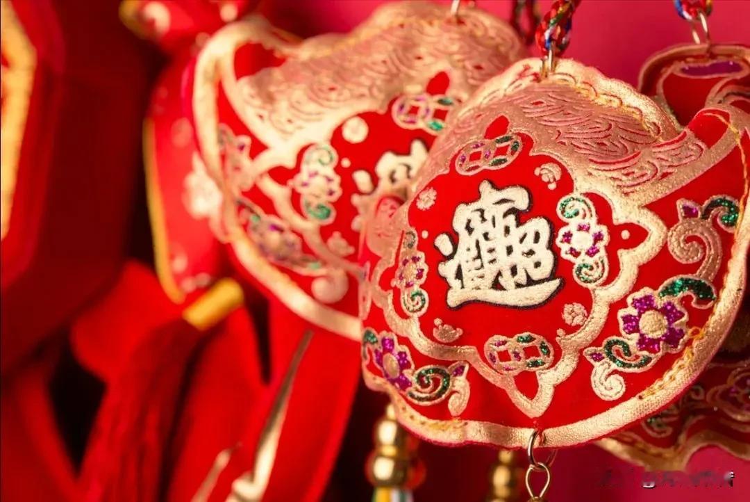 正月初三有哪些特殊的习俗？老祖宗的传统不能丢！来给家里送穷鬼

据说大年初三是年