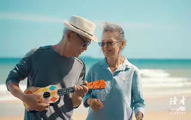 退休后一定不能把钱交给子女，你是你，孩子是孩子，再亲近的关系也不能这样做。   