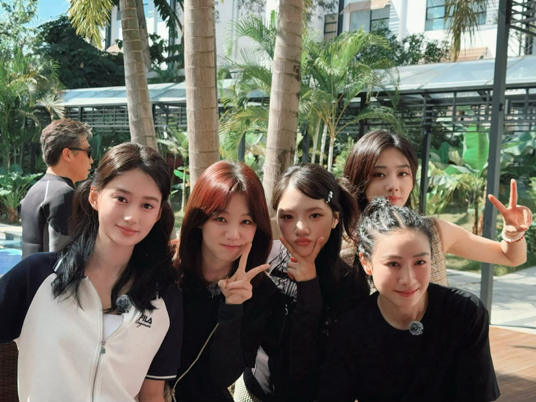 任敏这句话所有女孩都拒绝不了 任敏这句话真的戳中女生心巴！王影璐想给大家拍照，她