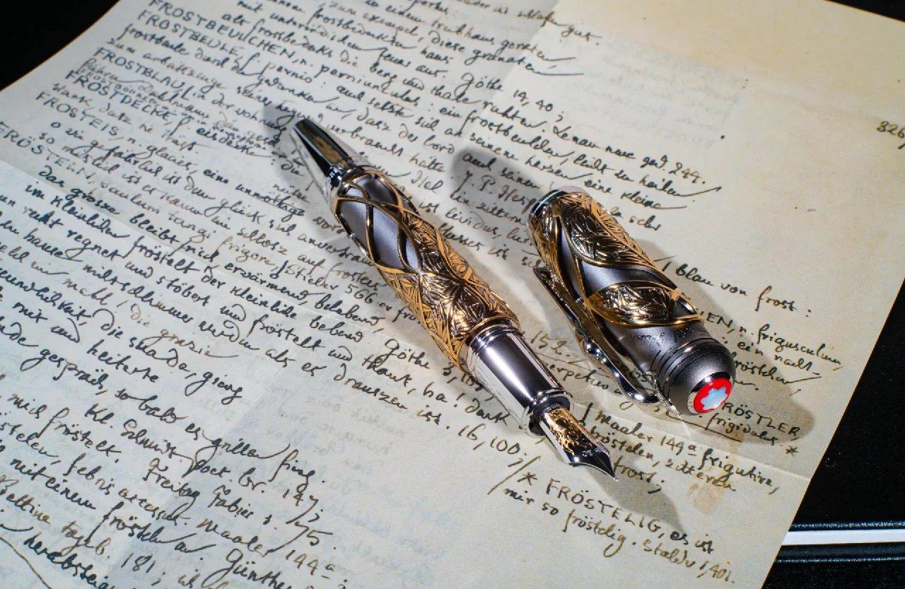 勃朗峰（Mont Blanc）是法国阿尔卑斯山脉中举世闻名的全年登山胜地，以登山