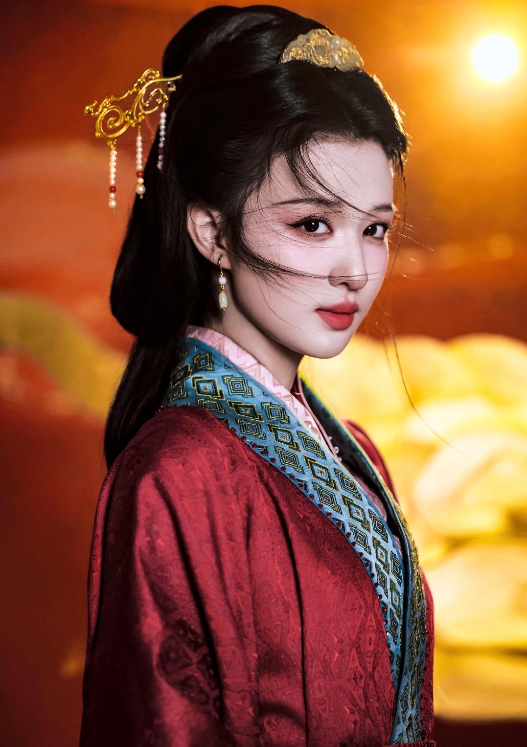 刘亦菲，
对不起，我要路转粉了
不是你不漂亮了，而是今年春晚王楚然的表现太让人惊