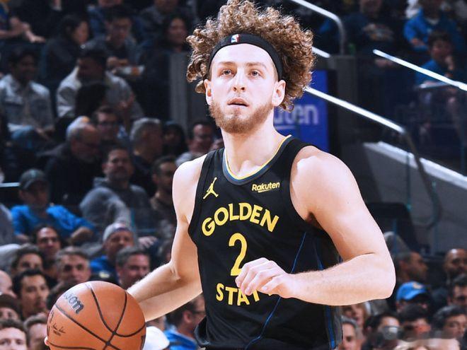 勇士战胜灰熊 NBA常规赛，勇士133-112大胜灰熊。今天的比赛，勇士的库里、