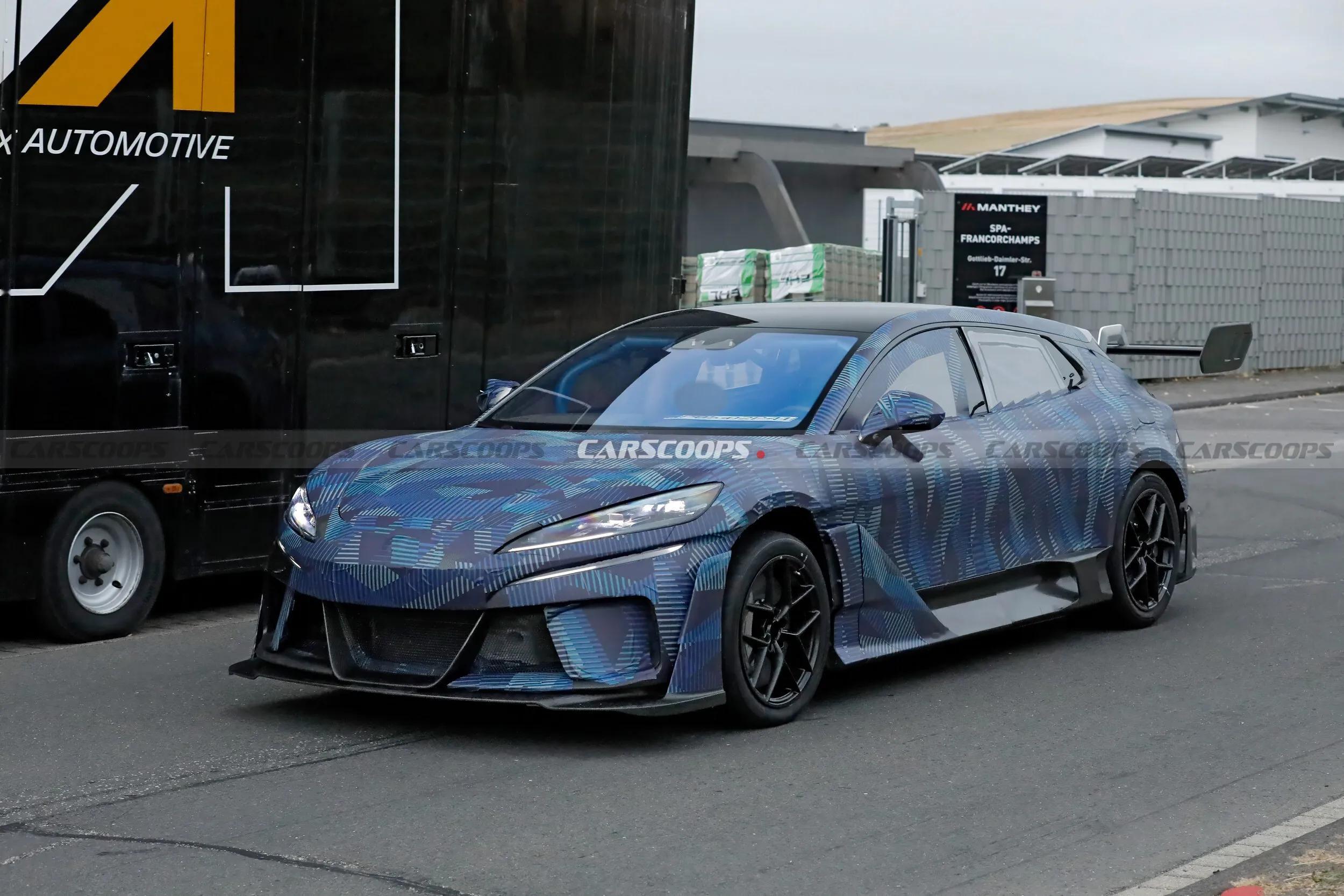 赛道化定位的腾势Z9 GT，据说叫Z Special Edition，三电机，近