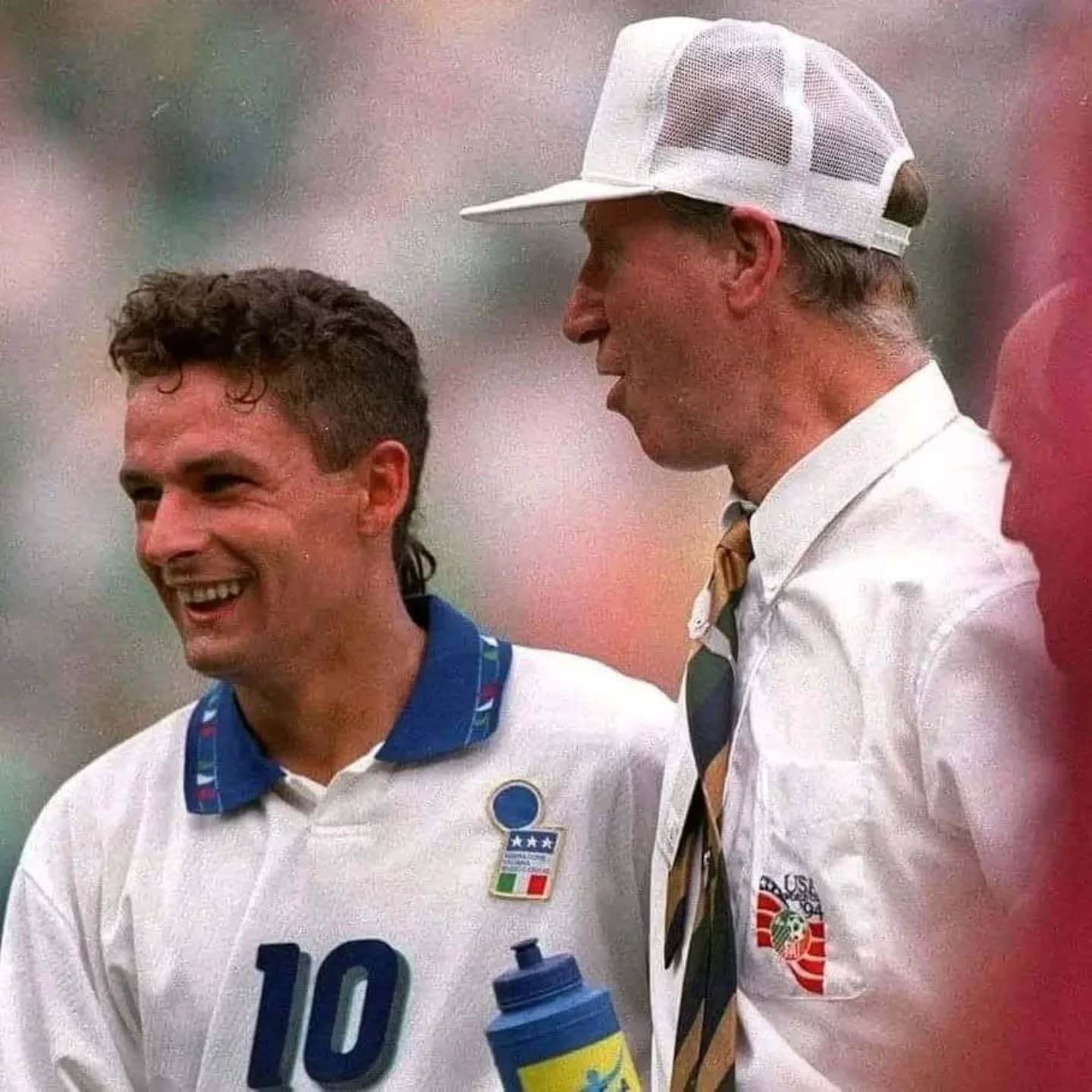 【老照片】 世界杯 Roberto Baggio and Jack Charlt