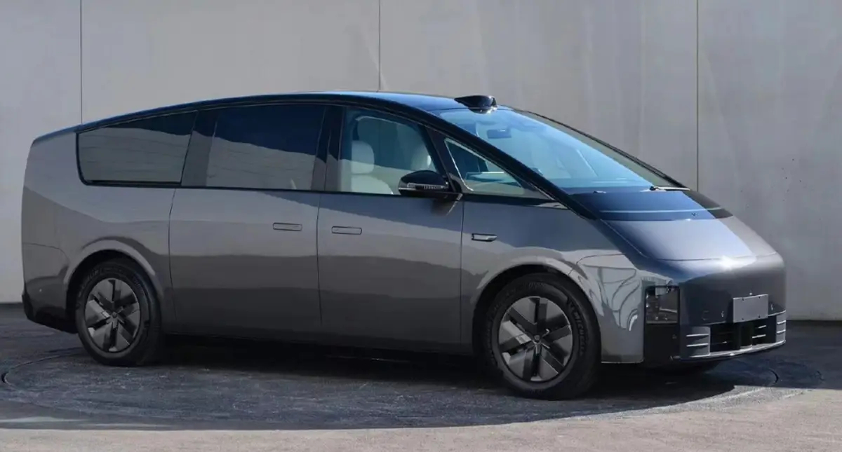 现代品牌体量最大纯电MPV要来了高铁造型+800V架构超吸睛84kWh电池+多座