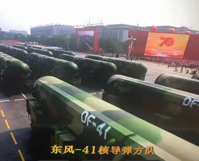 1987年，我们的军事代表团访问美国。美国人把人领到一个叫奥马哈的地方，那儿有个