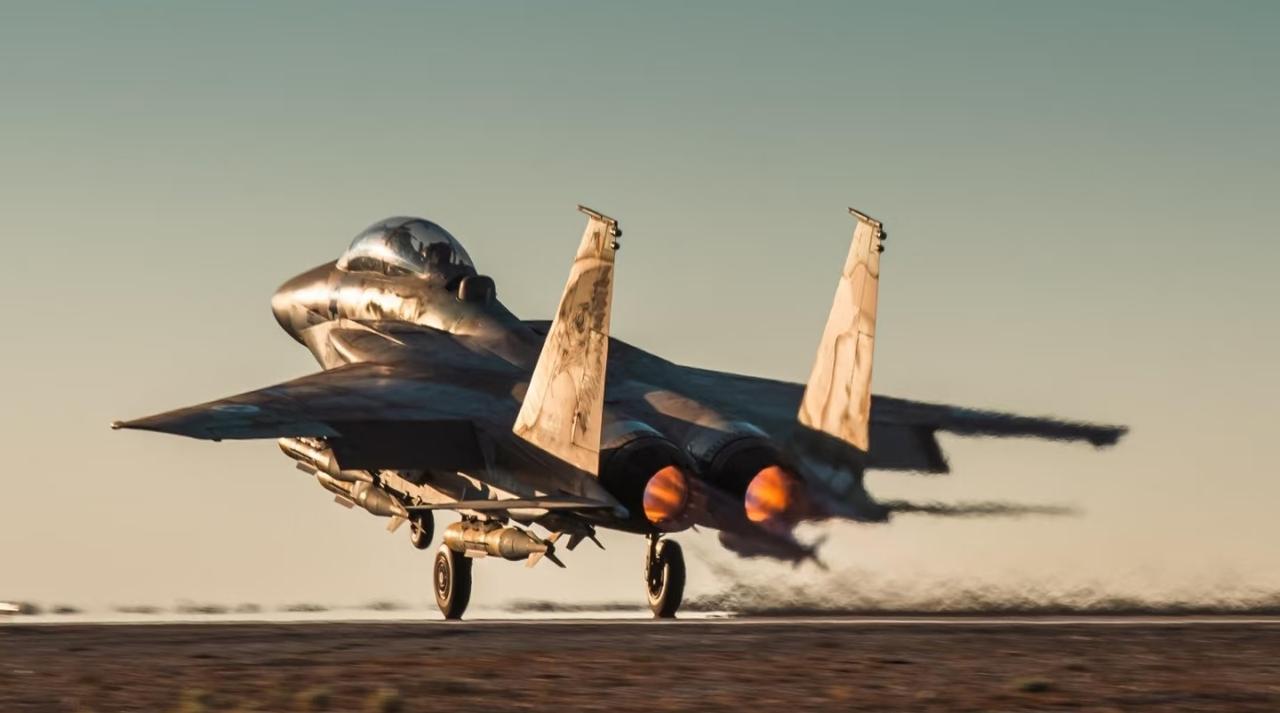 伊朗实地测歼-10CE发动机：抗以需求下，中国航发性能成关键
 
伊朗正于德兹富