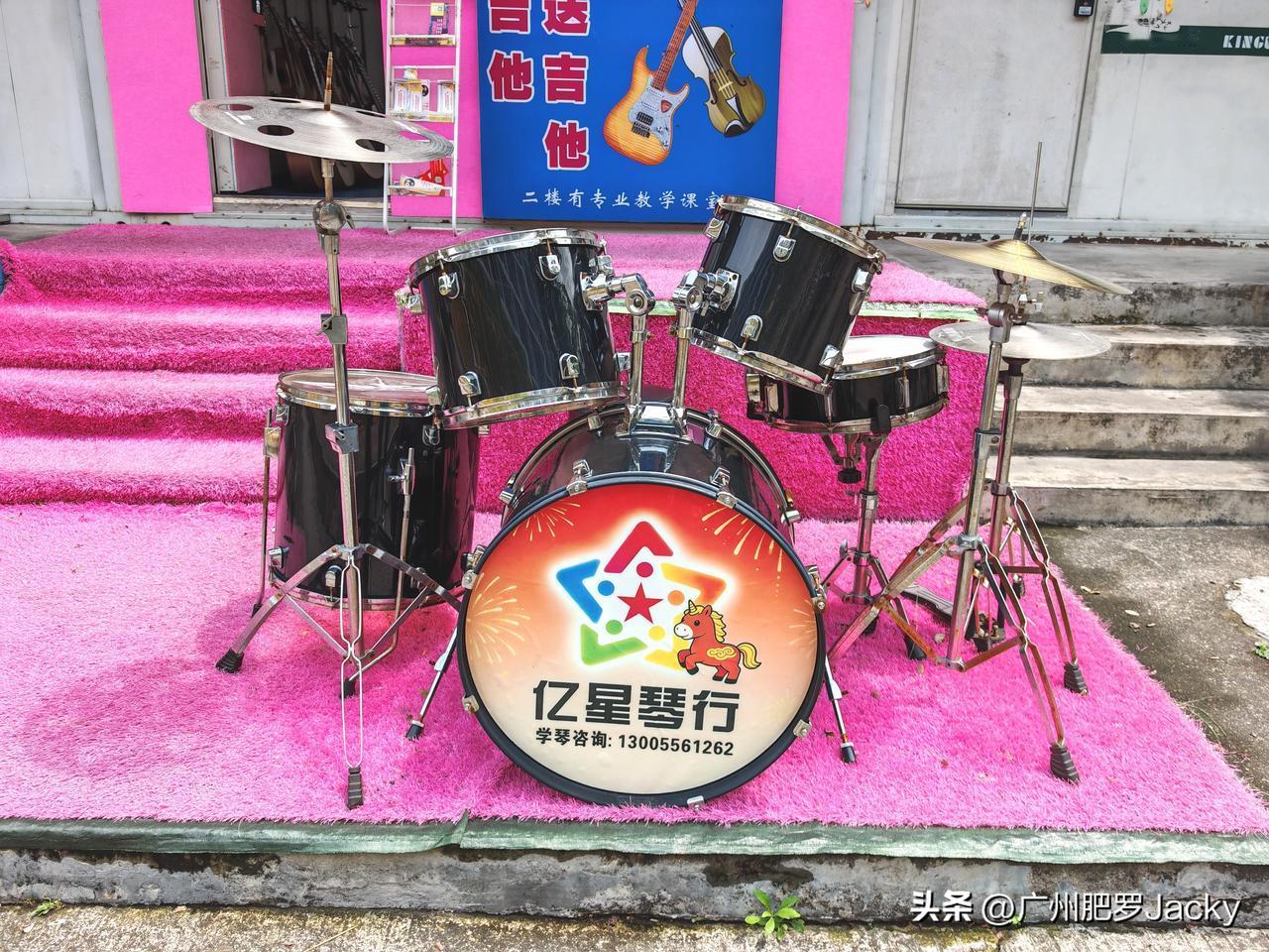 嗨，大学那几个，还记得年少时的梦吗？还记得无地自容、梦回唐朝、姐姐……吗？而今半