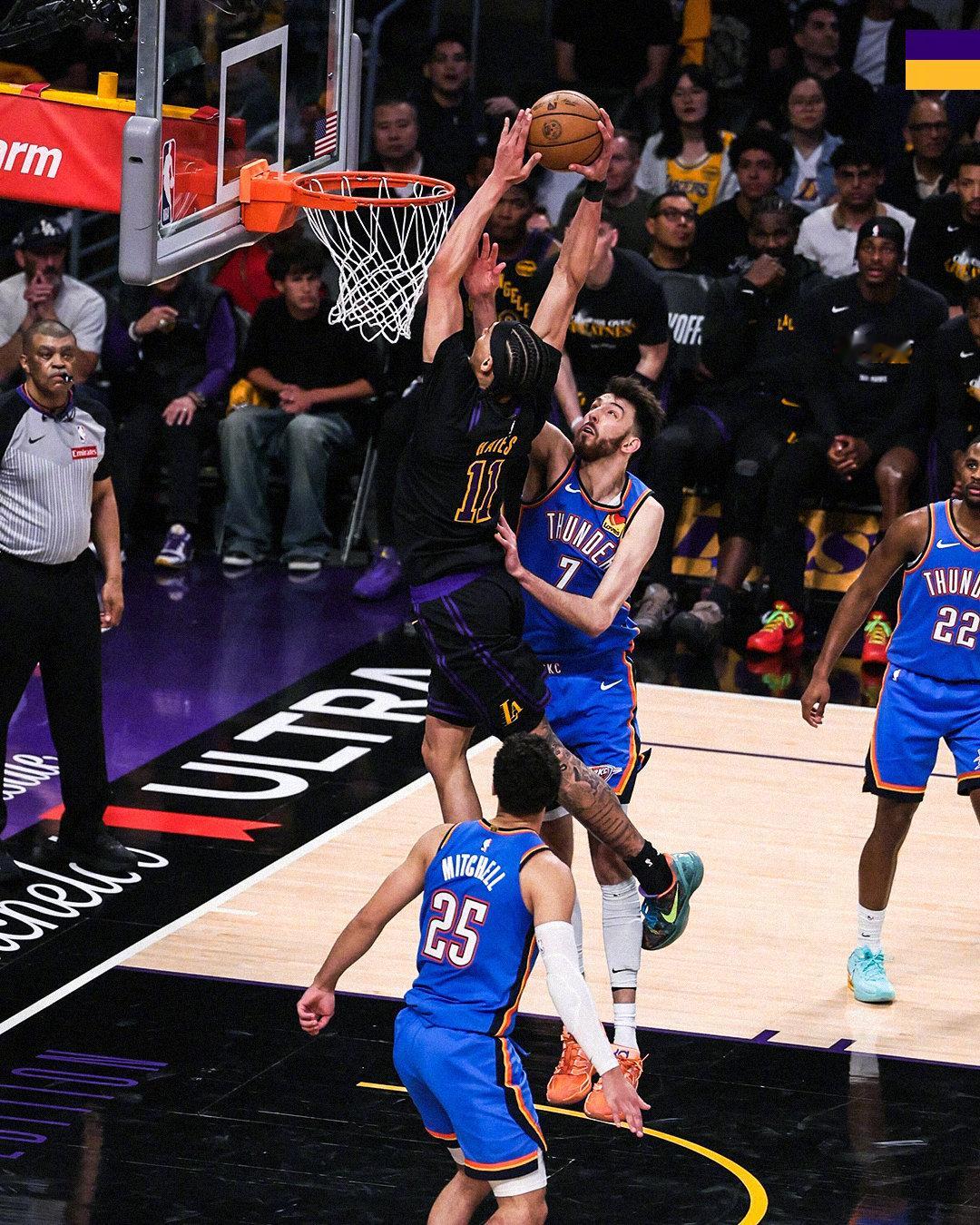 海斯目前已拿下16分4篮板！夯爆了😤雷霆vs湖人 NBA季后赛 痴于伟大 事在