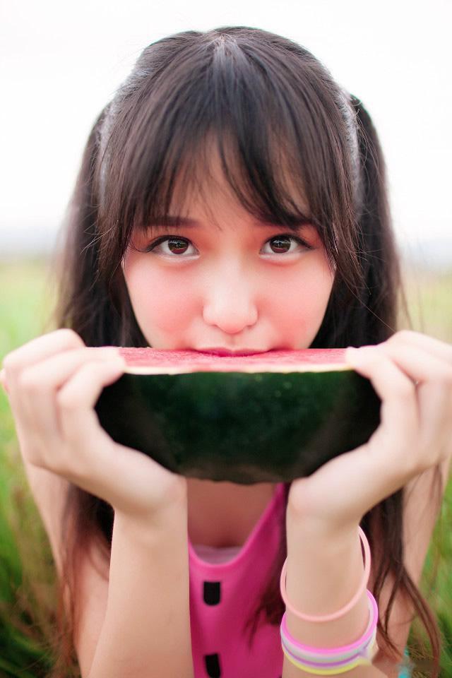 【多吃6种瓜，健康顶呱呱】1，苦瓜：具有消暑、减肥等作用。2，南瓜：含不饱和脂肪